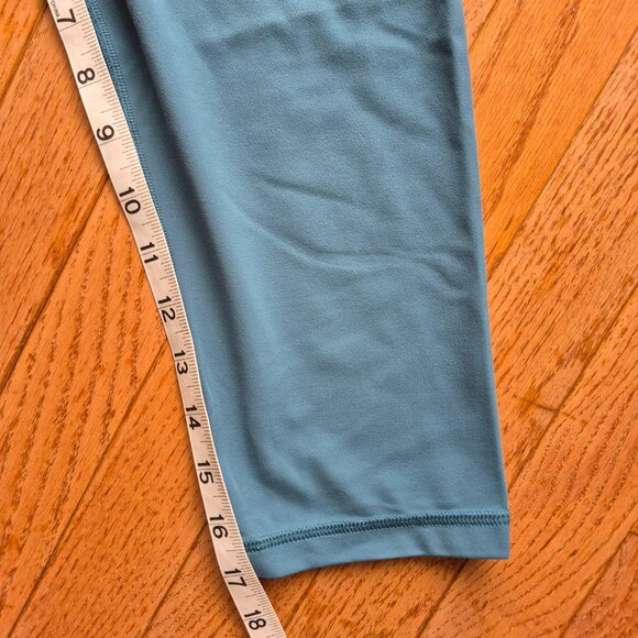 Athleta Transcend Capri Borealis Green Large - Picture 10 of 10